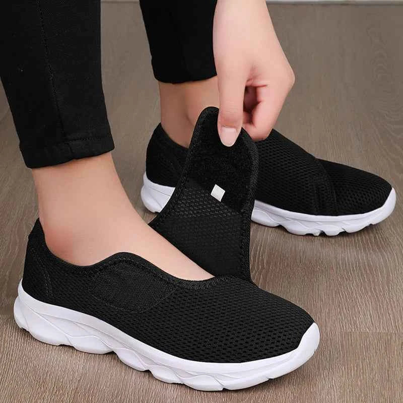 New Casual Orthopedics Wide Feet Swollen Shoes Thumb Eversion Adjusting Soft Comfortable Diabetic Shoe Walking Shoes (All BLACK)