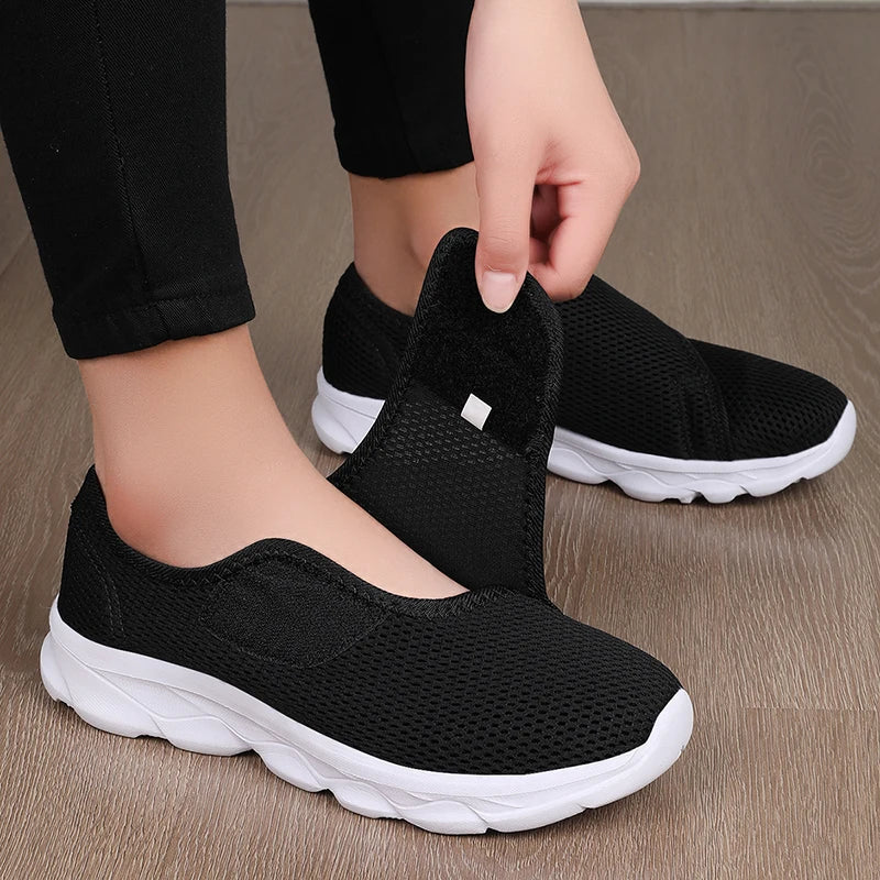 (Baige) New Casual Orthopedics Wide Feet Swollen Shoes Thumb Eversion Adjusting Soft Comfortable Diabetic Shoe Walking Shoes