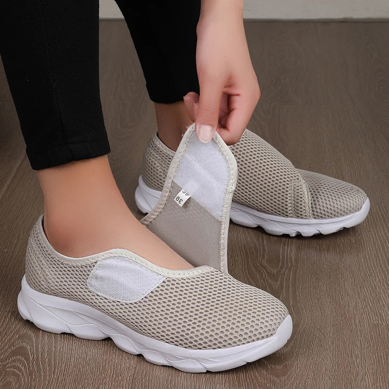 (Baige) New Casual Orthopedics Wide Feet Swollen Shoes Thumb Eversion Adjusting Soft Comfortable Diabetic Shoe Walking Shoes